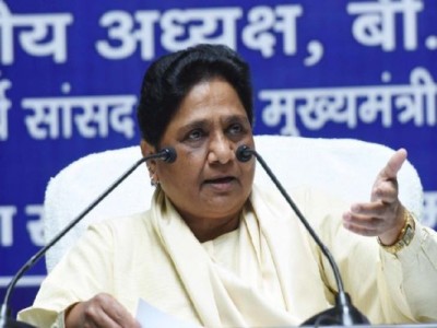 Mayawati's attack Yogi Sarkar, says 'Signing a MoU is a hoax'