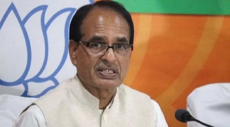 Reduction in fuel prices! Shivraj angered at Congress said- 'Now they are sitting silently'