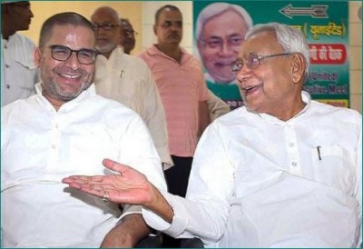 Former JDU leader Prashant Kishore congratulates Nitish Kumar