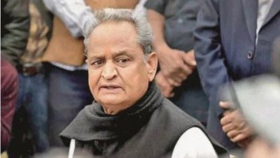 Video: Do you have to pay for the transfer? Gehlot himself surrounded by asking questions to teachers