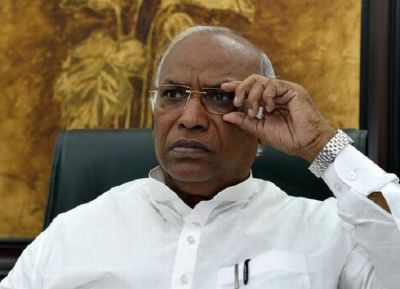 Political battle over Maharashtra intensified, Kharge made serious allegations against Governor