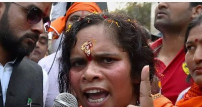 'हिंदुओं एक हो जाओ, कान खोल कर सुन लो', आफताब-श्रद्धा केस पर बोलीं साध्वी प्राची