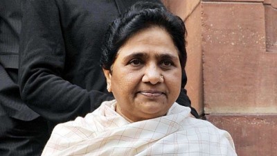 Strict action should also be taken against the officers convicted in cases of poisonous liquor: Mayawati