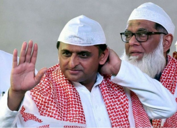 'अल्लाह के वास्ते चुनाव में बंट मत जाना, भाजपा को हराना है..', अखिलेश के सांसद ने मुस्लिमों को दिखाया डर