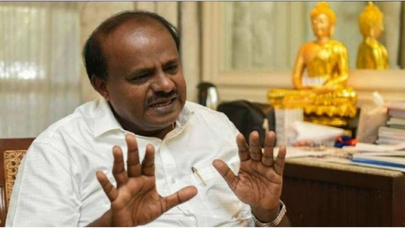 Leaders from RSS watch 'blue film' in assembly... Kumaraswamy's taunt on BJP
