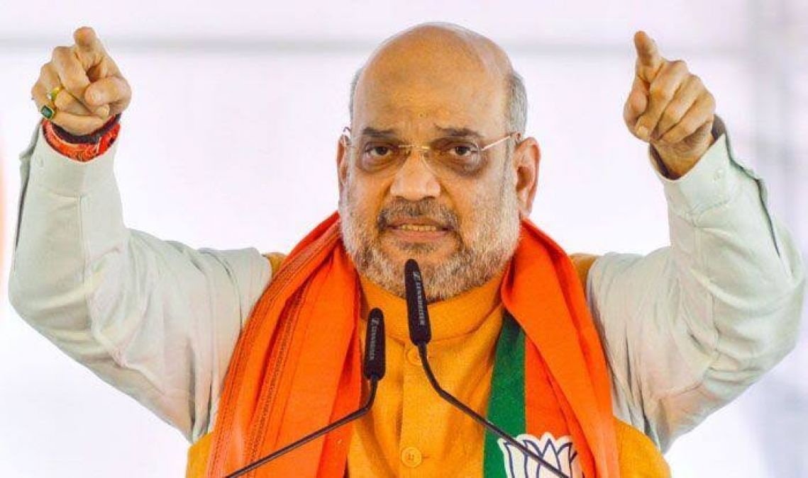 Amit Shah targets Congress, accuses it of not working for backward-tribals