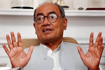 'From Behind the Curtain': Minister Says Digvijaya Singh is Running MP Govt