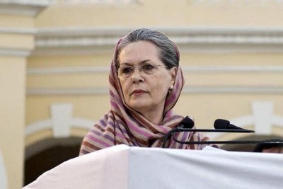 Sonia mourns death of Swami Agnivesh