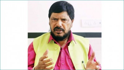 Ramdas Athawale supported caste census