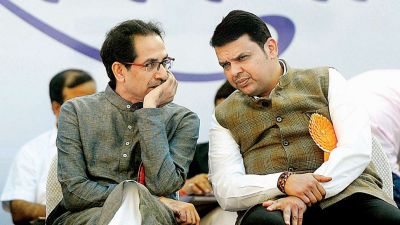 Maharashtra assembly elections: Uddhav and Fadnavis shares stage, but...