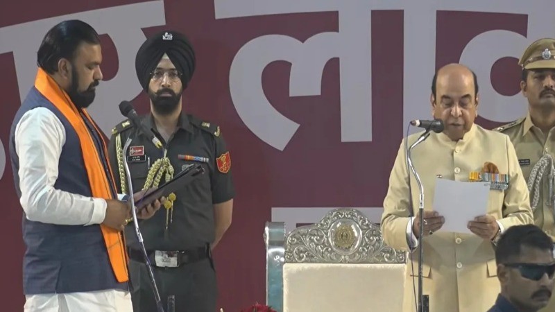 सम्राट चौधरी ने ली बिहार के मुख्यमंत्री पद की शपथ, पूर्व मुख्यमंत्री नीतीश कुमार भी मौजूद