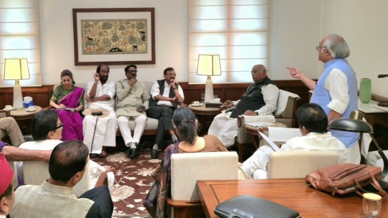 महिला आरक्षण बिल पर शाम 4 बजे लोकसभा में होगी वोटिंग, एक नजर गठबंधनों के नंबर गेम पर