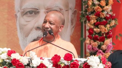 योगी आदित्यनाथ ने जोड़ासांको-चकदहा में चुनावी रैलियों को किया संबोधित, कहा TMC के गुंडे कर रहे है चीरहरण