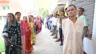पश्चिम बंगाल में दूसरे चरण में 142 सीटों पर मतदान जारी, सुबह 9 बजे तक 18.39% हुआ मतदान