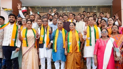 महाराष्ट्र विधान परिषद चुनाव : निर्विरोध जीत तय, भाजपा और गठबंधन के नेताओं ने भरा नामांकन