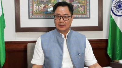 प्रेस कॉन्फ्रेंस में किरेन रिजिजू का विपक्ष पर हमला, बोले चर्चा से भाग रही है कांग्रेस