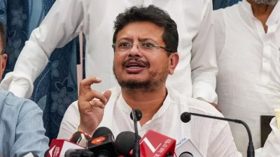 ऋतब्रत बनर्जी के नेतृत्व में चुनाव आयोग से मिलेंगे बागी नेता, TMC और चुनाव चिन्ह पर ठोकेंगे दावा