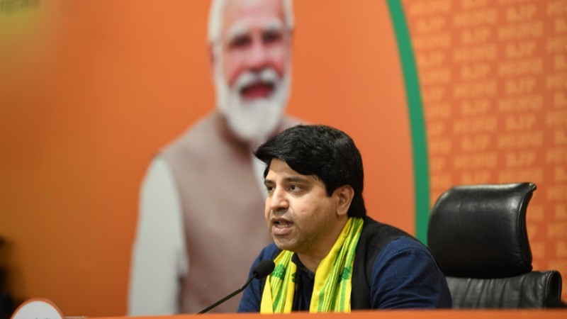 भाजपा प्रवक्ता शहजाद पूनावाला ने दिया इस्तीफा ? X बायो बदलने के बाद अटकलों का बाजार हुआ गर्म