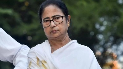 चुनावों में हार के बाद तृणमूल कांग्रेस में सियासी संग्राम, पार्टी पर घिरे संकट के बादल