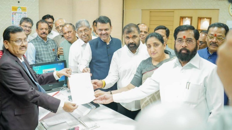 उद्धव गुट को एक और झटका, आदित्य ठाकरे के करीबी सचिन अहिर, उपमुख्यमंत्री शिंदे की शिवसेना में शामिल