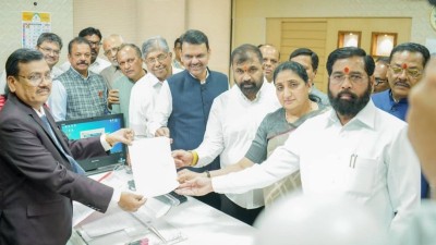 उद्धव गुट को एक और झटका, आदित्य ठाकरे के करीबी सचिन अहिर, उपमुख्यमंत्री शिंदे की शिवसेना में शामिल