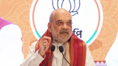 गृह मंत्री अमित शाह ने TMC सरकार के खिलाफ जारी की चार्जशीट, मुख्यमंत्री ममता बनर्जी पर साधा निशाना