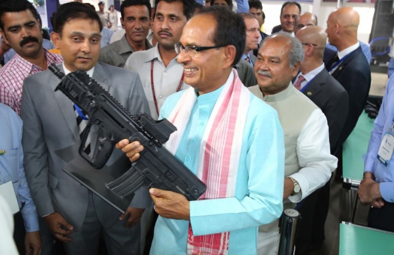 CM शिवराज ही नहीं, MP के 22 मंत्रियों के पास हैं हथियार, जानिए किसके पास है कितनी बंदूक?