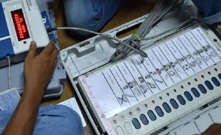 EVM Shortage In 2024 Lok Sabha Elections New Trouble Before EC   Evm 633e57cb4d174.JPG