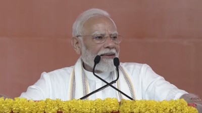 प्रधानमंत्री मोदी ने नवसारी में भाजपा के पहले AI-पावर्ड जिला कार्यालय का किया उद्घाटन, जनसभा को किया संबोधित