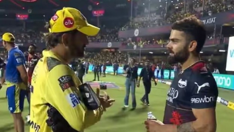 Virat Kohli Meets MS Dhoni After RCB Vs CSK Match NewsTrack English