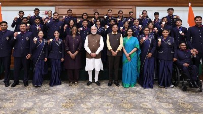 प्रधानमंत्री मोदी ने कॉमनवेल्थ गेम्स के पदक विजेताओं से की मुलाकात, शानदार प्रदर्शन को सराहा