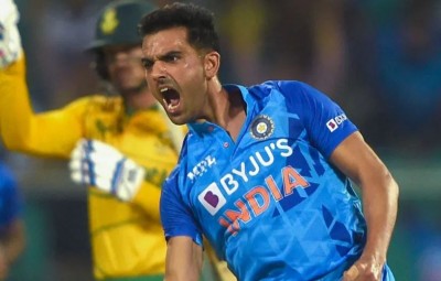 Deepak Chahar lashes out at airlines as soon as he reaches Bangladesh