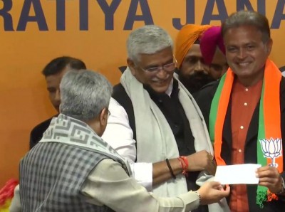Team India's veteran cricketer joined BJP, two former MLAs and MPs also joined BJP.