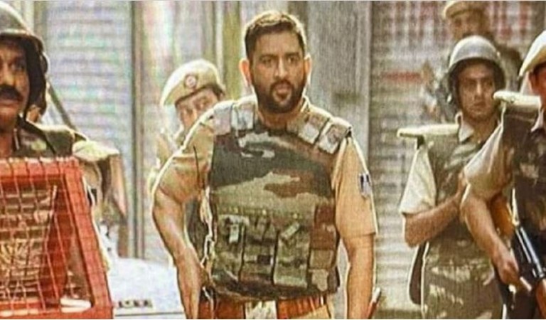 Which film is Dhoni going to do? Fans surprised to see his police officer look