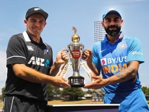 केएल राहुल की शानदार  विकेटकीपिंग, न्यूजीलैंड का 2 विकेट गिरा