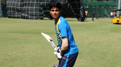 अभ्यास के दौरान जमकर पसीना बहाते नजर आया यह युवा भारतीय बल्लेबाज