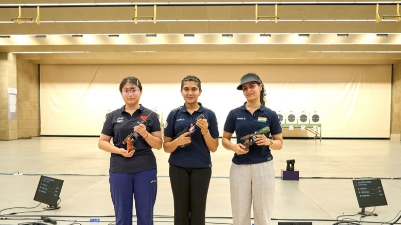 ISSF वर्ल्ड कप में भारत का दबदबा, ईशा सिंह ने गोल्ड और मनु भाकर ने जीता ब्रॉन्ज मेडल