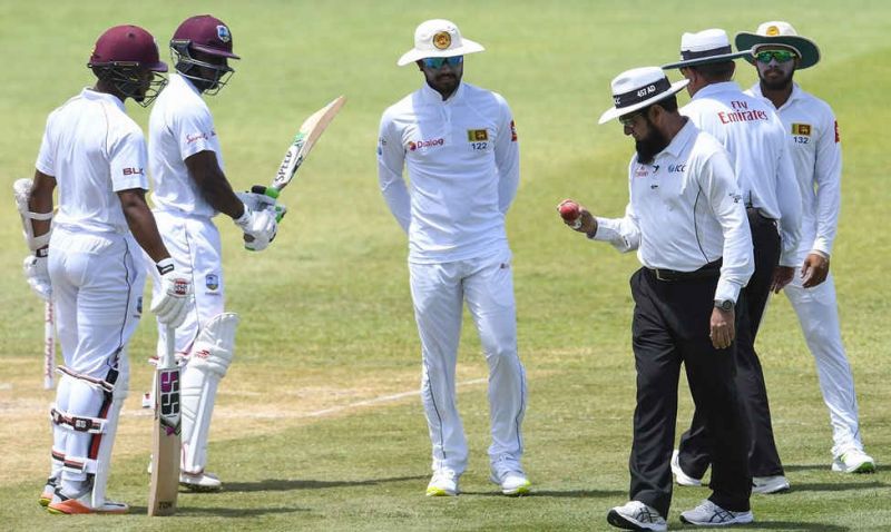अंपायर से नाराज लंका क्रिकेट टीम मैदान में नहीं उतरी