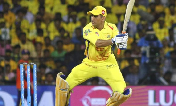 IPL 2018 LIVE: तीन विकेट गवां कर भी मजबूत स्थिति में चेन्नई