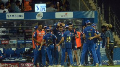 IPL 2019: प्लेऑफ में चेन्नई को टक्कर देगी मुंबई, नंबर 4 के लिए अब भी जंग जारी