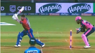 Was Warner out or not out? Fans with Yuzvendra Chahal are also surprised