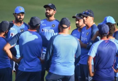 Ind Vs Eng: सेमीफाइनल में बदल जाएगी टीम इंडिया की प्लेइंग XI ? कोच द्रविड़ ने बताया प्लान