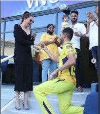 IPL: Who is Deepak Chahar's girlfriend, who was proposed on Live TV