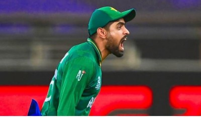 फाइनल हारते ही कप्तान बाबर आज़म पर भड़के पूर्व पाकिस्तानी दिग्गज, जमकर सुनाई खरी-खोटी