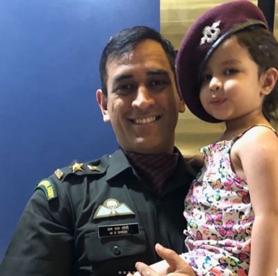 MS Dhoni with a special message for Armed forces, see pics