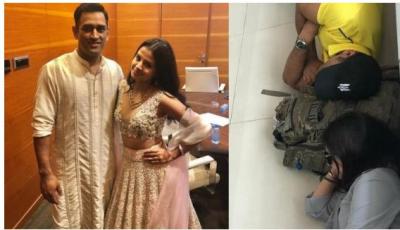 In airport MS Dhoni and Sakshi Dhoni Sleep on the floor, must-read caption…pics inside
