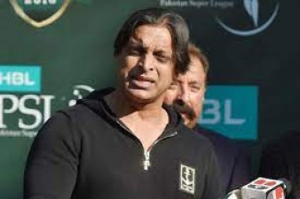 पाकिस्तान के पूर्व तेज गेंदबाज शोएब अख्तर की मां का निधन, भज्जी ने जताया शोक