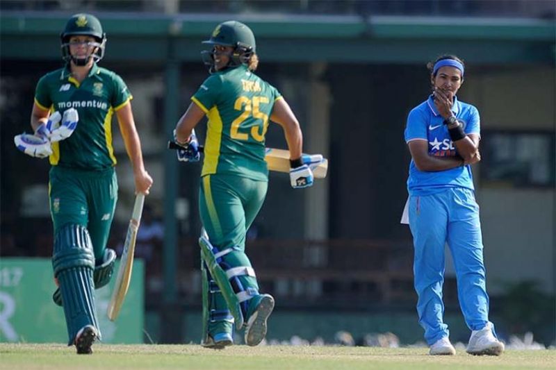 South Africa women beats India Women by 5  wickets