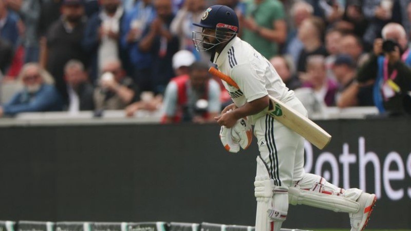 IND vs ENG: Aakash Chopra lauds Rishabh Pant as he continues to bat through pain, England criticized