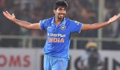 Indian Death bowler specialist Jasprit Bumrah with six pack abs.